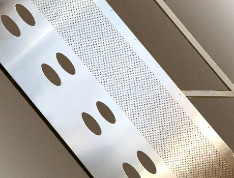 Coperture in alluminio realizzate in pannelli di lamiera stirata